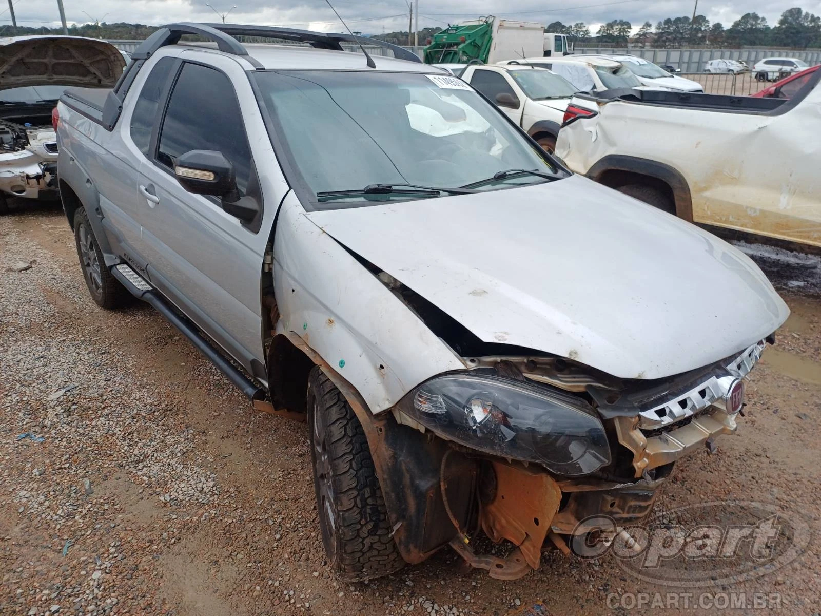 Fiat Strada Adventure 2018 1.8 Automático? em São José Dos Pinhais - Paraná