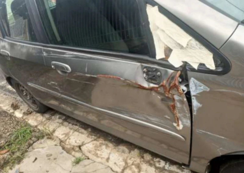 Honda Fit LX 2006 1.4 Manual com avarias em Itu - São Paulo