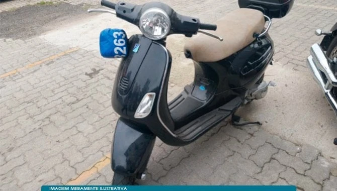 Piaggio Vespa LX LX 2016 150cc Automático em São Paulo