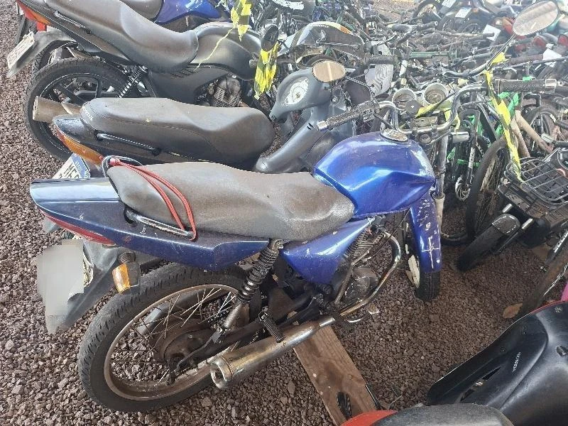 Honda CG 150 Titan KS 2004 KS Automático? em Toledo - Paraná