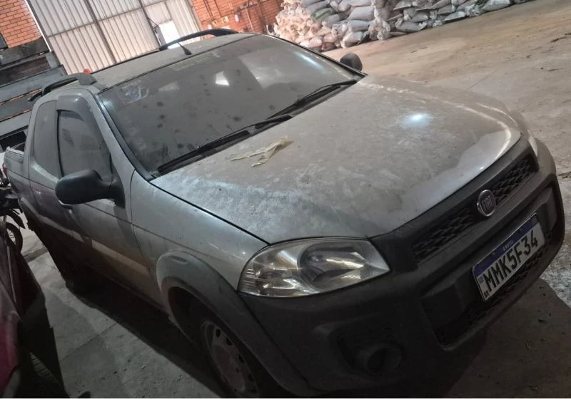 Fiat Strada Working CD 2014 em Tangará - Santa Catarina