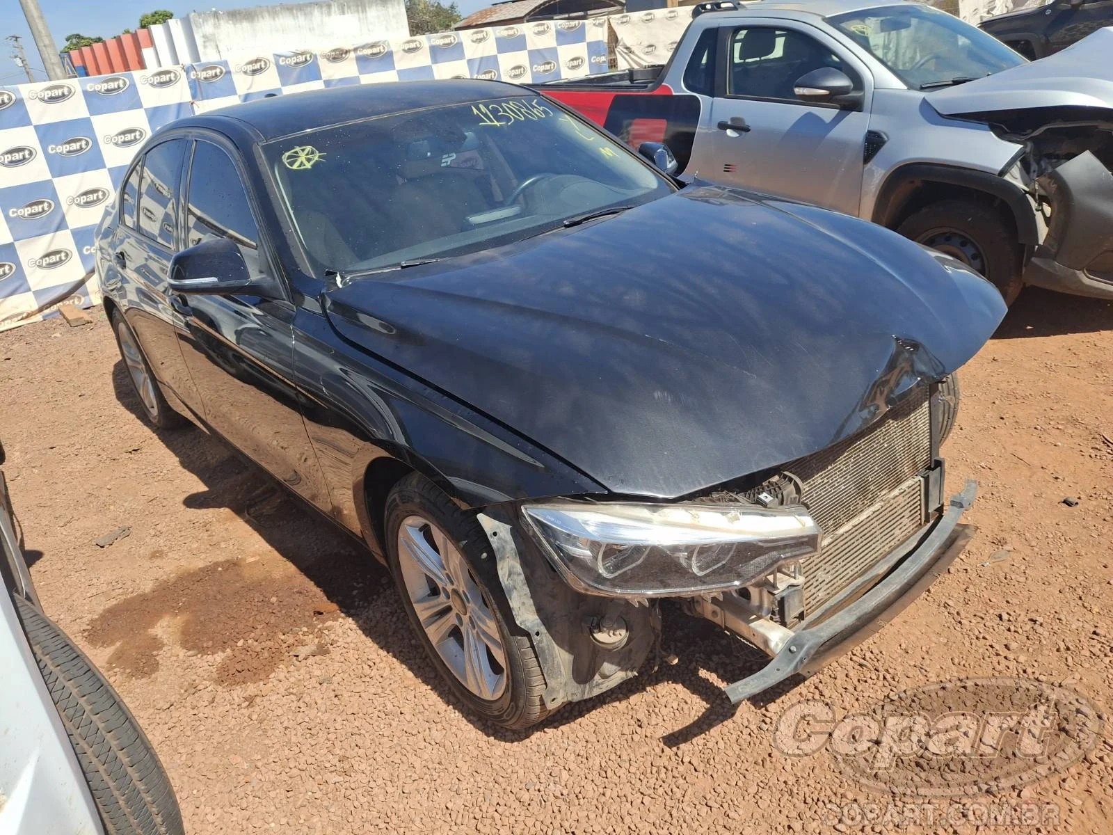 BMW Série 3 320i Active 2018 2.0 Twin Turbo Automático em Cuiabá - Mato Grosso