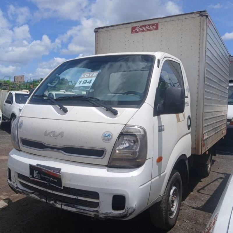 Kia UK2500 HD SC 4WD 2024/2025 em Candeias - Bahia