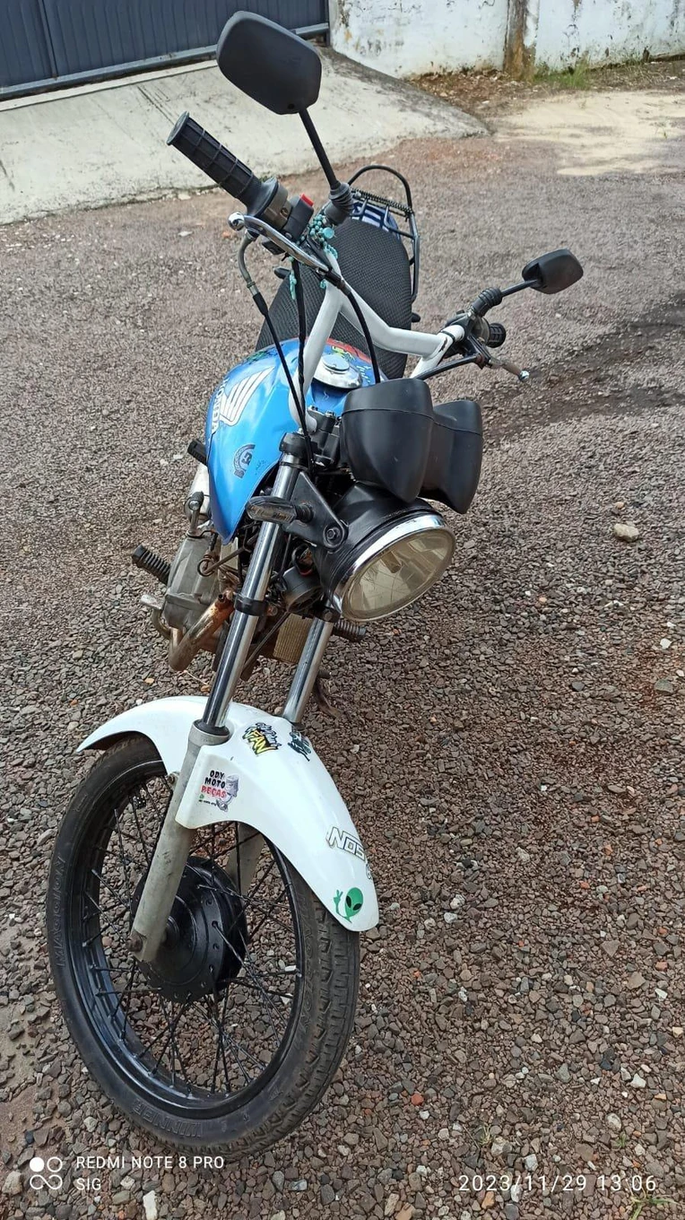Honda CG 150 Titan KS 2004 150cc Gasolina Manual em Clevelândia - Paraná