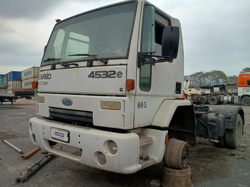 Ford Cargo 4532 E Cargo 4532 E 2008 Automático com Carga em Rio De Janeiro - Rio de Janeiro