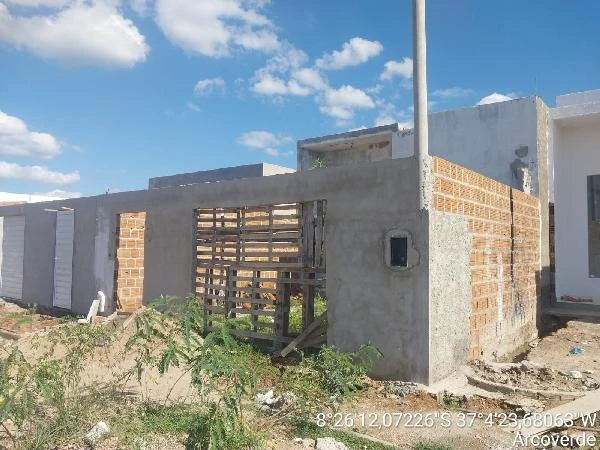 Casa com 2 Quartos de 73m² no JD Arcoverde II em Arcoverde - Pernambuco