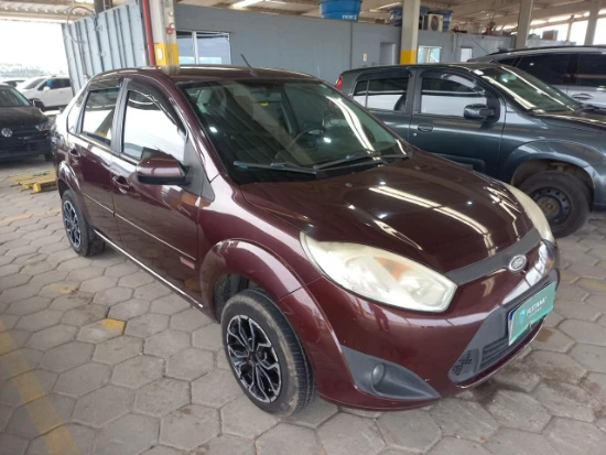 Ford Fiesta Sedan 2011 1.6 FLEX em Tijucas - Santa Catarina