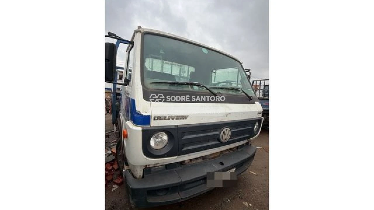 Volkswagen 8.160 DRC 4x2 DRC 4x2 2015 em Guarulhos - São Paulo