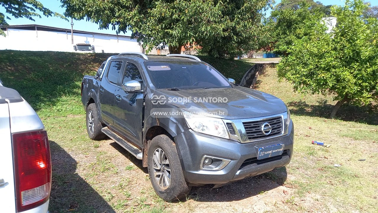 Nissan Frontier LE X4 2022 2.5 Diesel em Bauru - São Paulo