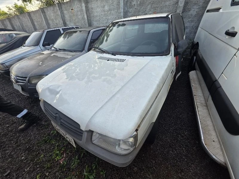 Fiat Uno Mille Mille Economy 2013 em Toledo - Paraná
