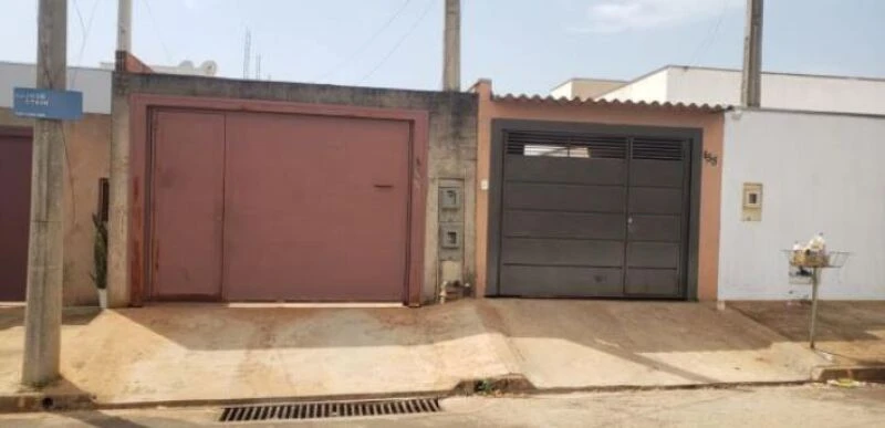 Terreno com 2 prédios residenciais em Iracemápolis/SP em Iracemápolis - São Paulo