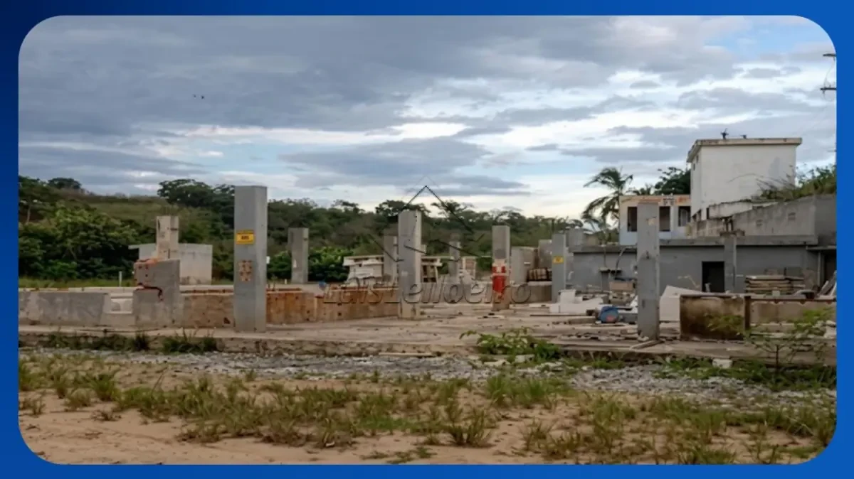 Terreno no Parque Industrial Lugar Santo Antônio em Cachoeiro de Itapemirim/ES em Cachoeiro De Itapemirim - Espírito Santo