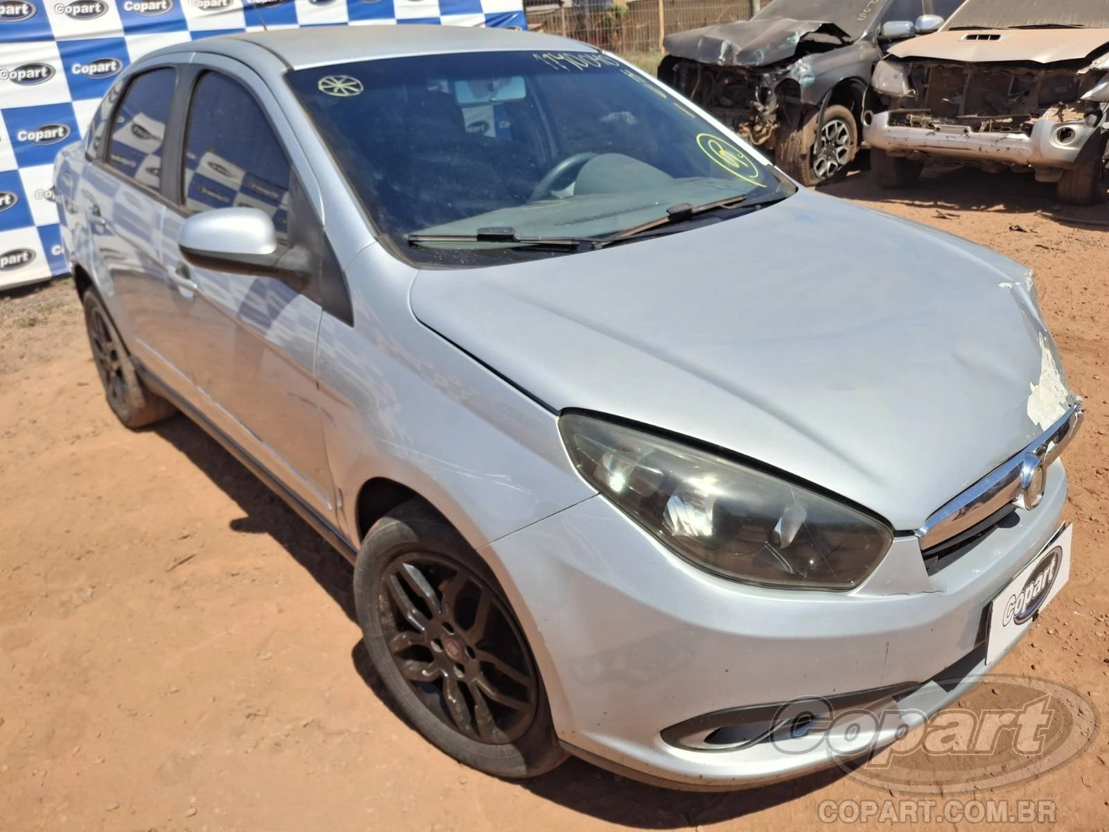 Fiat Grand Siena Essence 2014 1.6 em Cuiabá - Mato Grosso