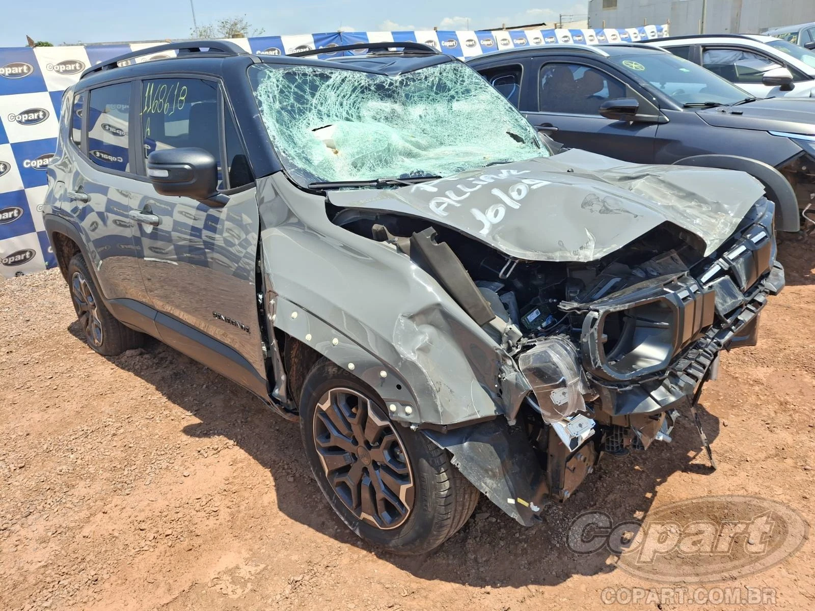 Jeep Renegade Altitude 2027 1.3 Turbo em Cuiabá - Mato Grosso