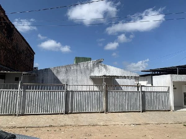 Casa de 52m² com 2 Quartos no Centro em Bayeux - Paraíba