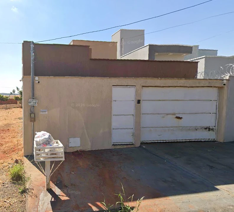 Casa com 6 cômodos no Setor Claudia em São Luís de Montes Belos/GO em São Luís De Montes Belos - Goiás
