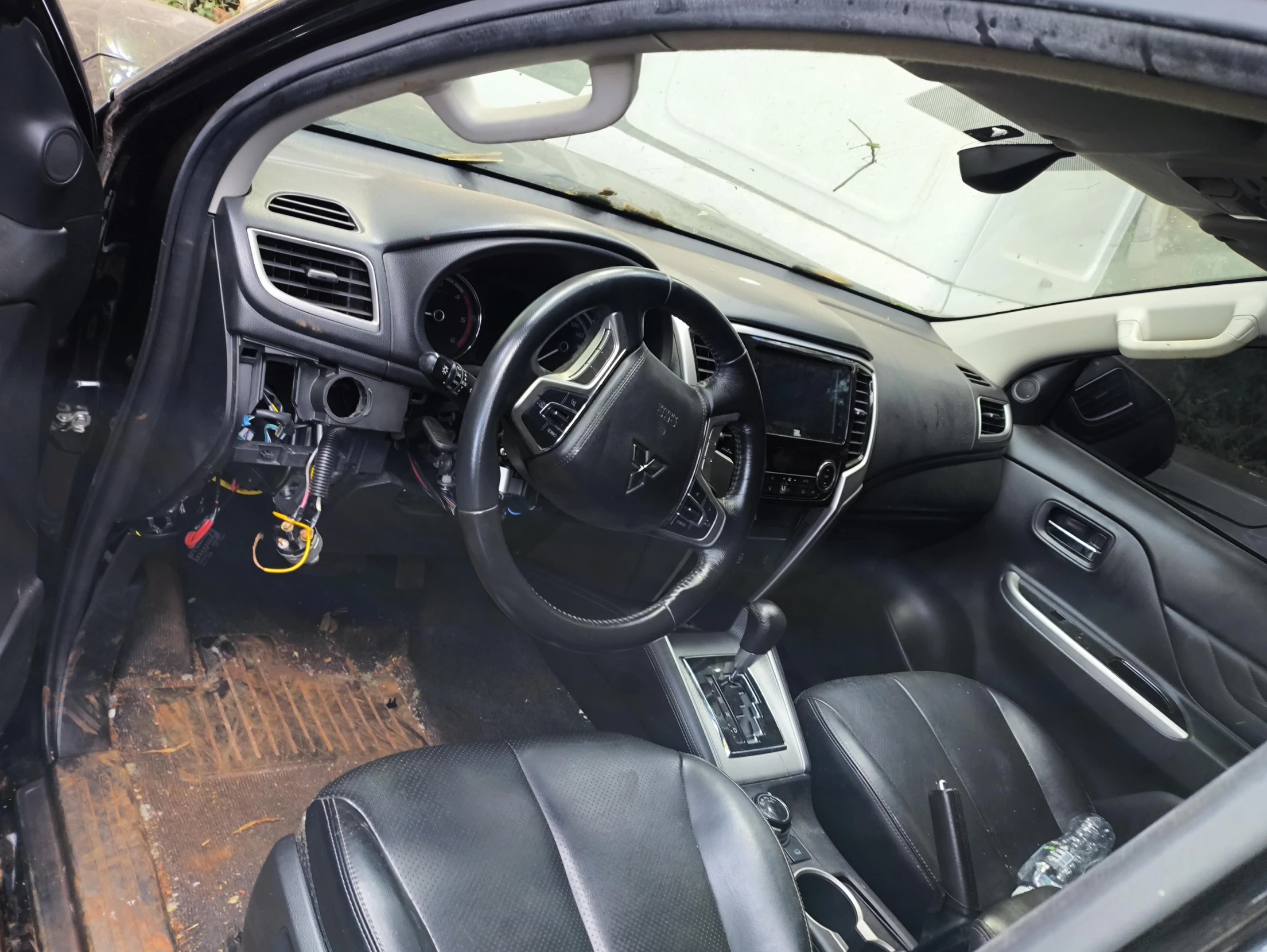 Mitsubishi Triton HPE S 2021/2022 Preto em Cascavel - Paraná