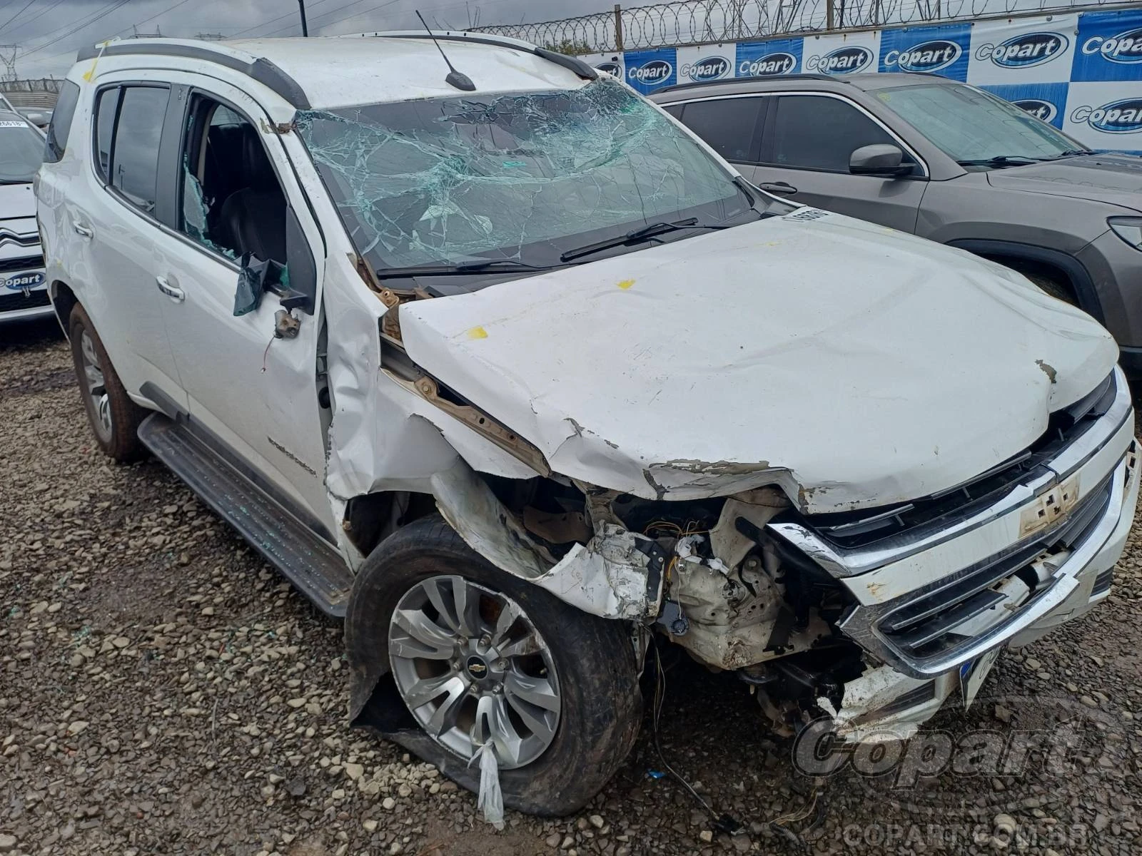 Chevrolet Trailblazer LTZ 2017 2.8 CTDI Automático em Canoas - Rio Grande do Sul