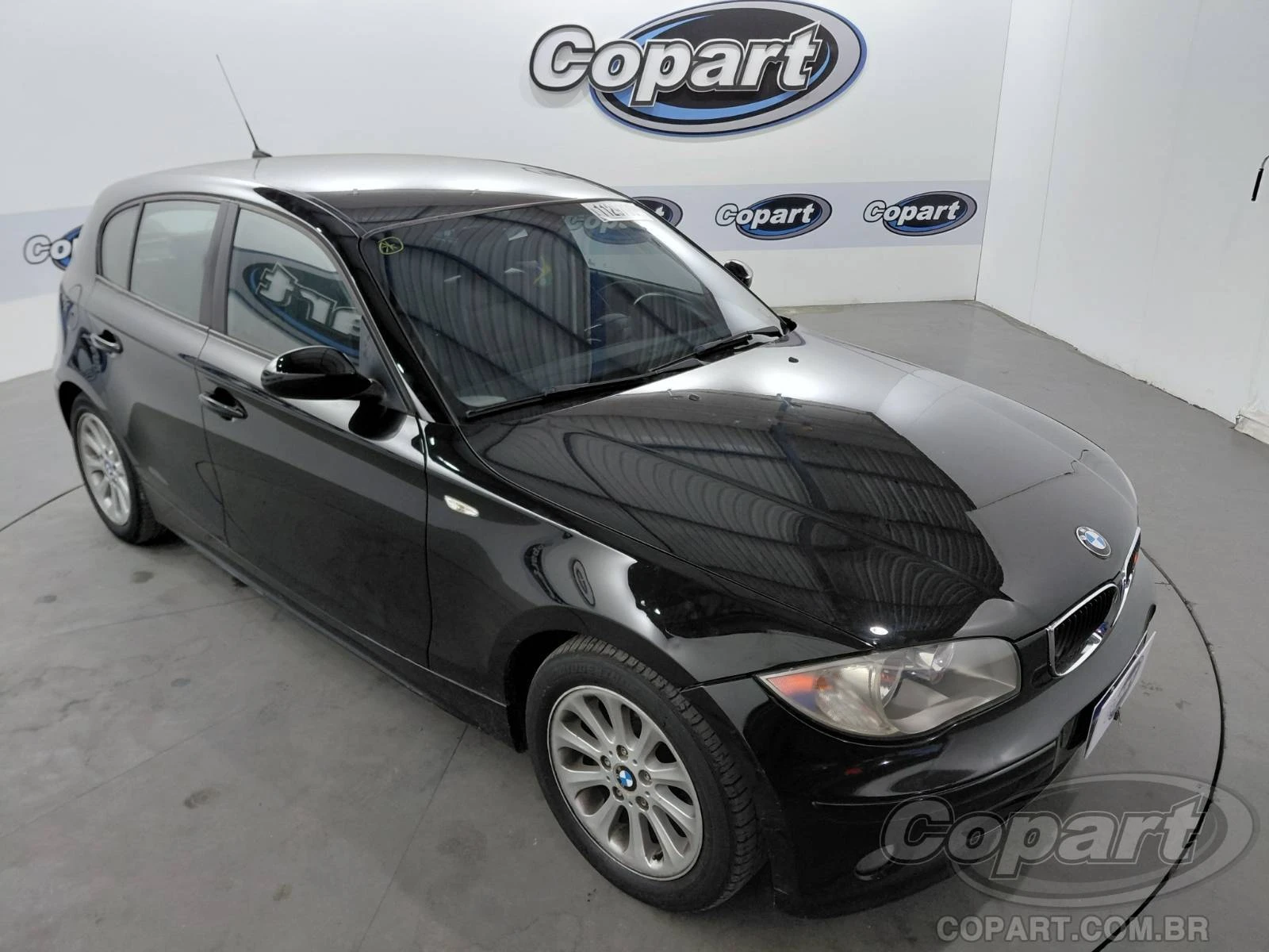BMW Serie 1 120i 2.0 16V 2007 em Osasco - São Paulo