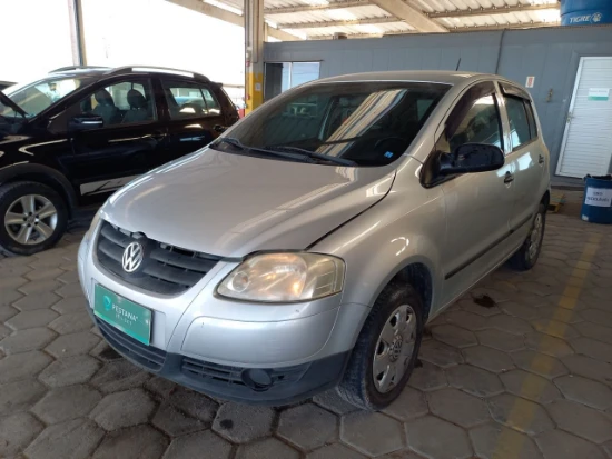 Volkswagen Fox 1.0 2008 2009 Flex Manual em Tijucas - Santa Catarina