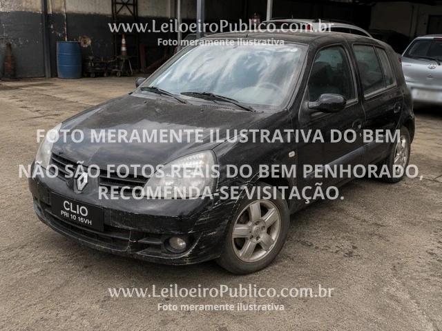 Renault Clio PRI 10 16VH 2003 em Joinville - Santa Catarina