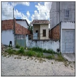 Casa com 2 Quartos em Alagoinhas/BA em Alagoinhas - Bahia
