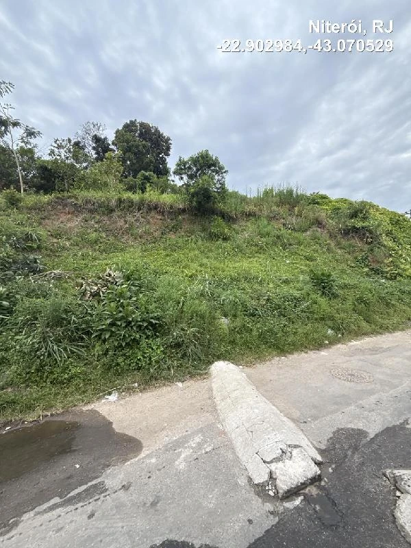 Terreno no Pendotiba em Niterói/RJ em Niterói - Rio de Janeiro