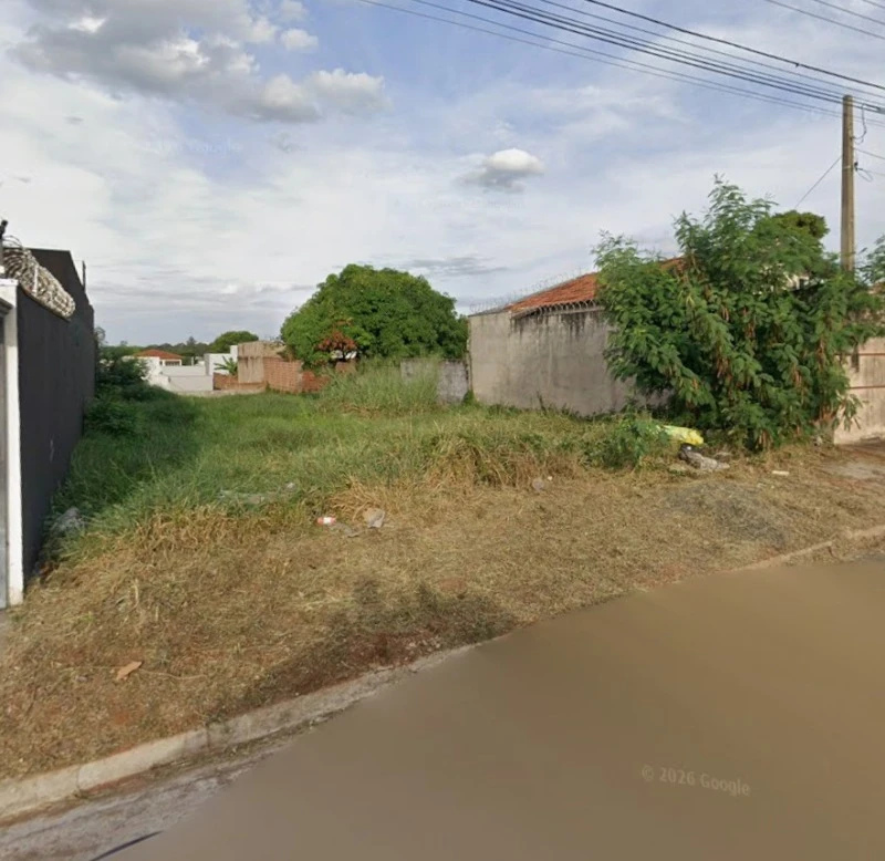 Terreno Terreno na Rua Alaska, Jardim Solange em Bauru - São Paulo