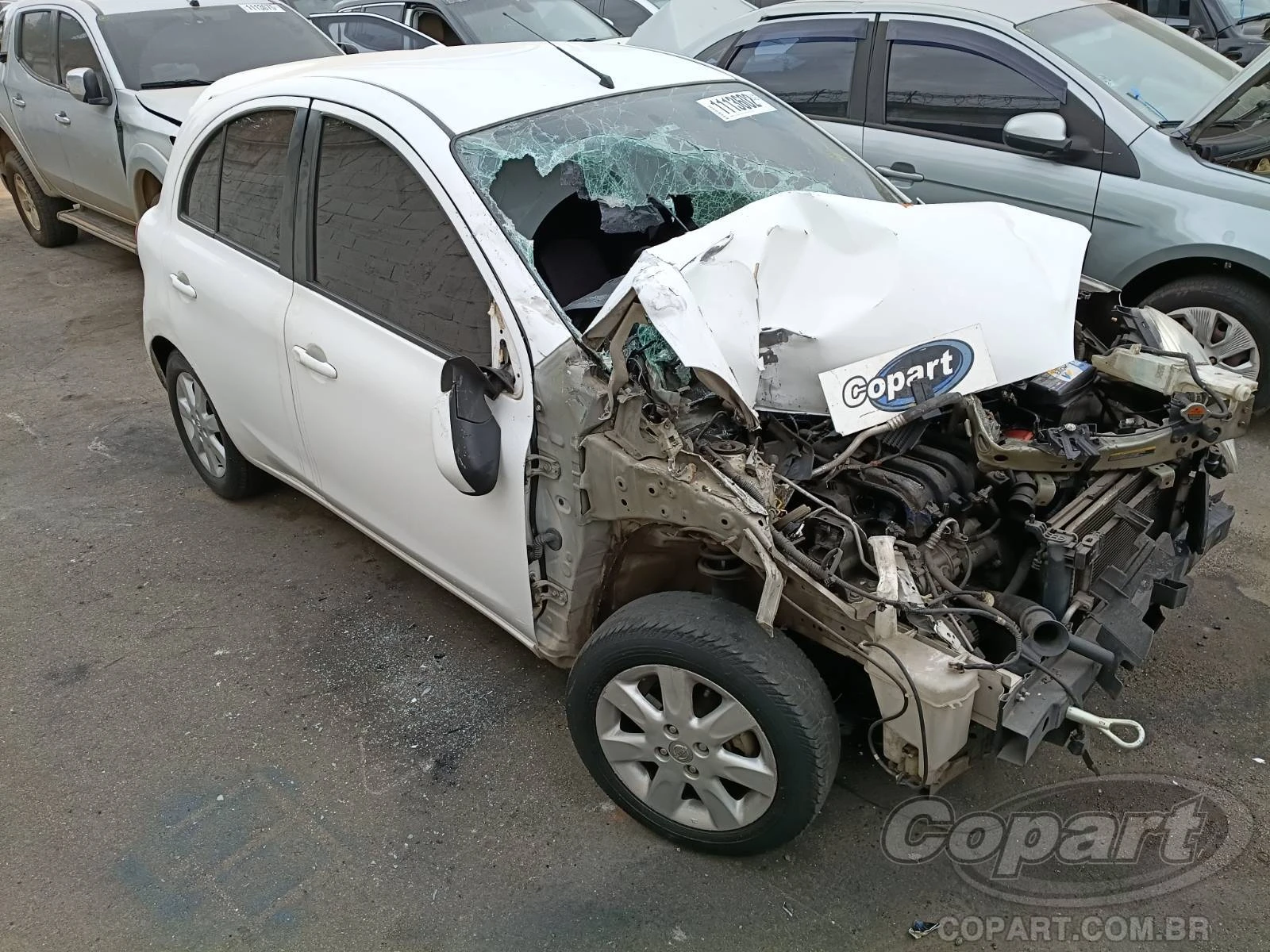 Nissan March 1.0 16V 2014 em Osasco - São Paulo