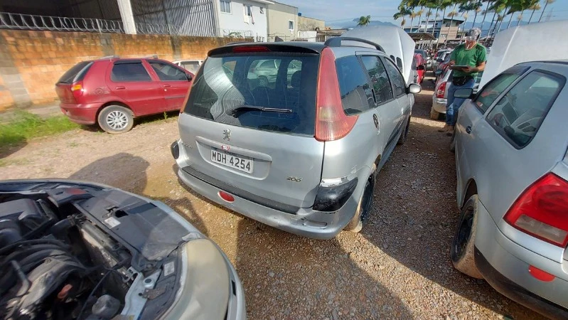 Peugeot 206 SW SW14 Pres FX 2007 em Palhoça - Santa Catarina