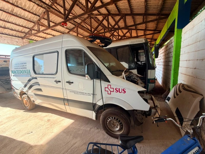 Mercedes-Benz Sprinter Ambulância 2012/2013 Branca em Macedônia - São Paulo