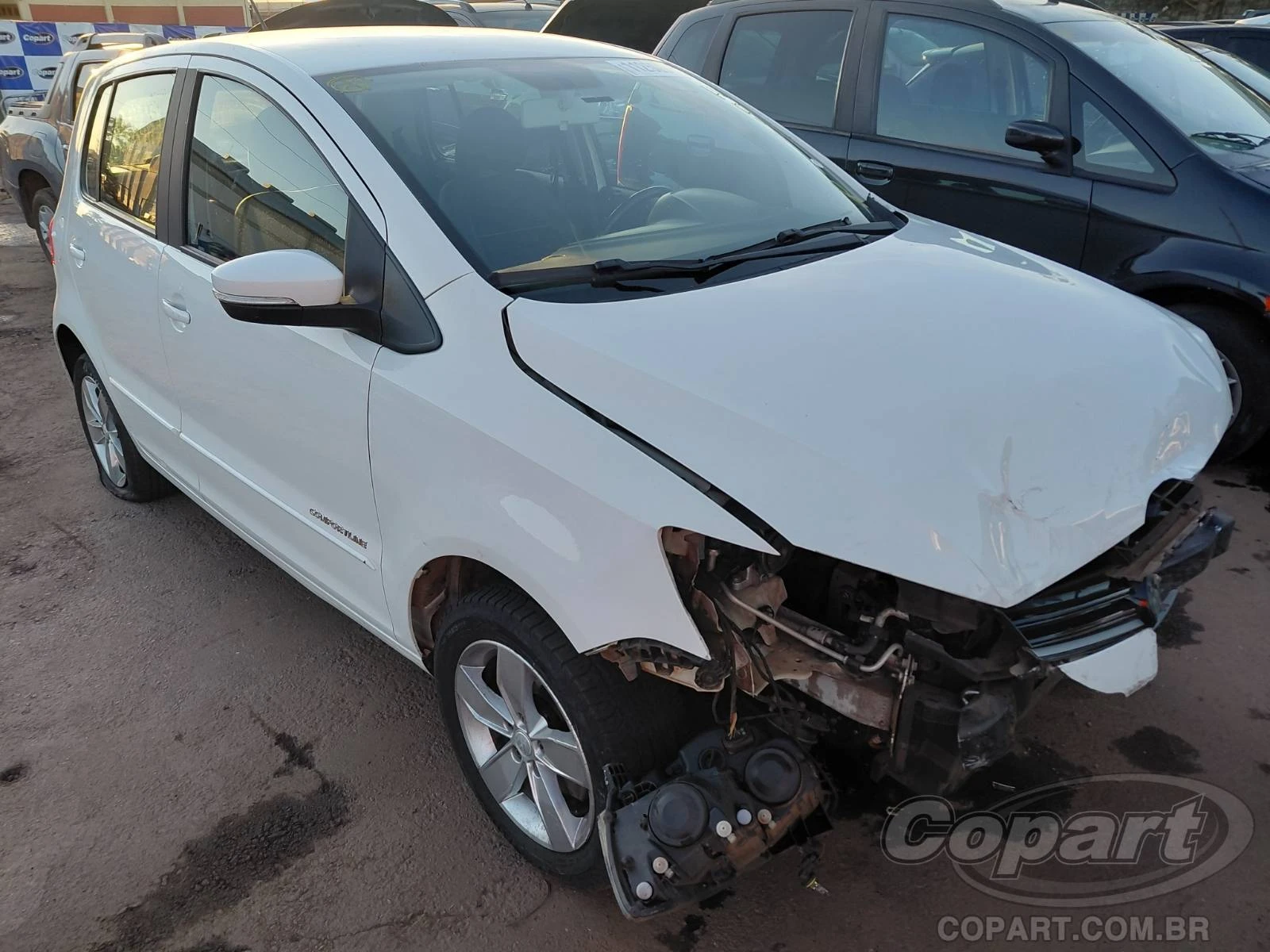 Volkswagen Fox Comfortline 2017 1.6 MSI em Aparecida De Goiânia - Goiás