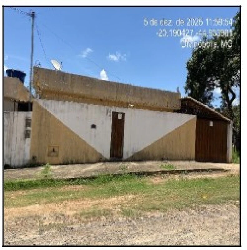 Casa em Divinópolis/MG em Divinópolis - Minas Gerais