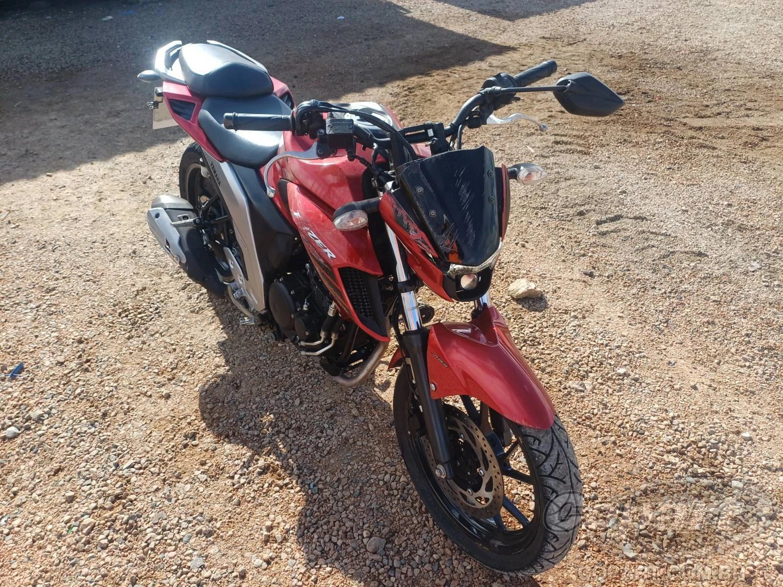 Yamaha Fazer Fazer 2022 250 em São José Dos Pinhais - Paraná