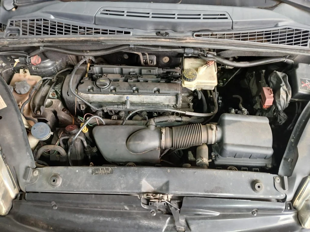 Citroën Xsara Picasso GX 2001 2002 Preto em Porto Feliz - São Paulo