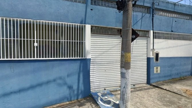 Sala Comercial com 580 m² em Itaquaquecetuba/SP em Itaquaquecetuba - São Paulo