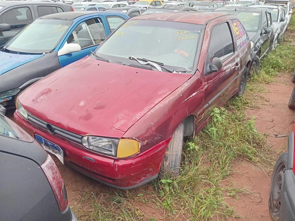 Volkswagen Gol CLI 1994/1995 1.8 Sucata em Casa Branca - São Paulo