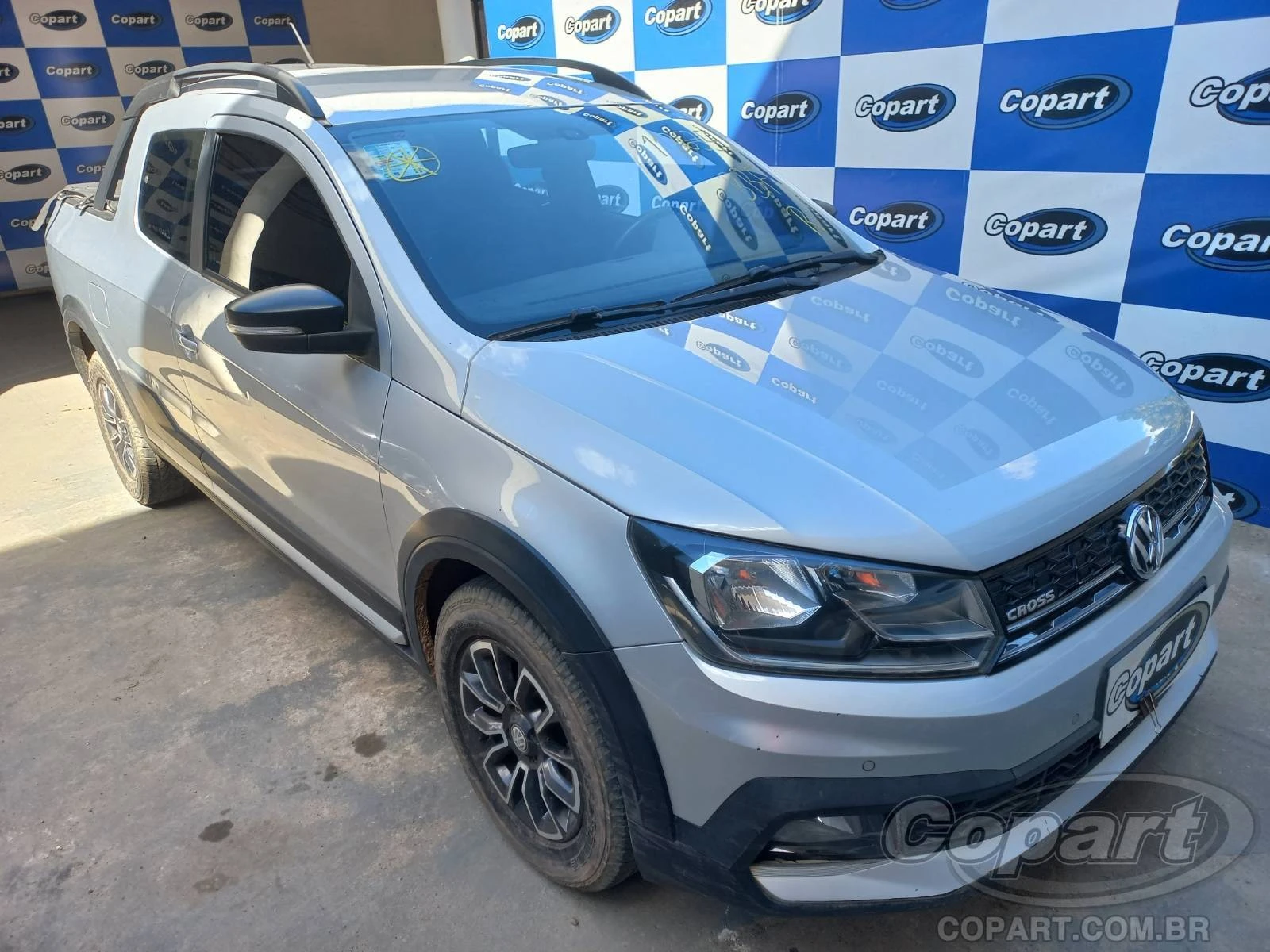 Volkswagen Saveiro Saveiro CD Cross 2019 1.6 MSI em Manaus - Amazonas