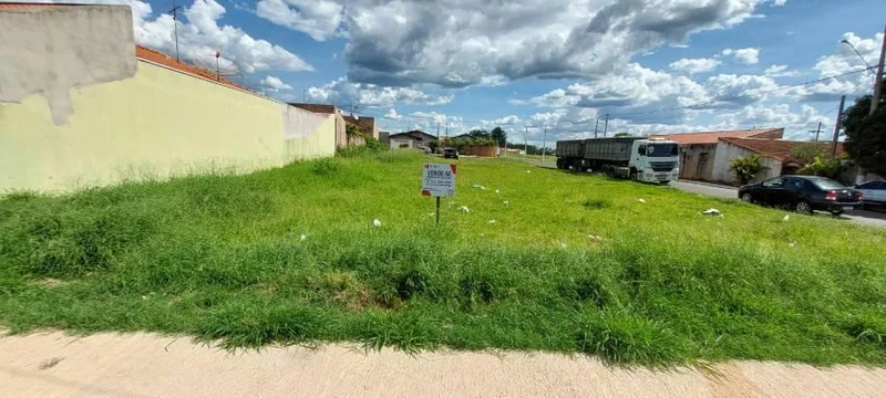 Terreno 268m² em Mineiros do Tietê/SP em Mineiros Do Tietê - São Paulo