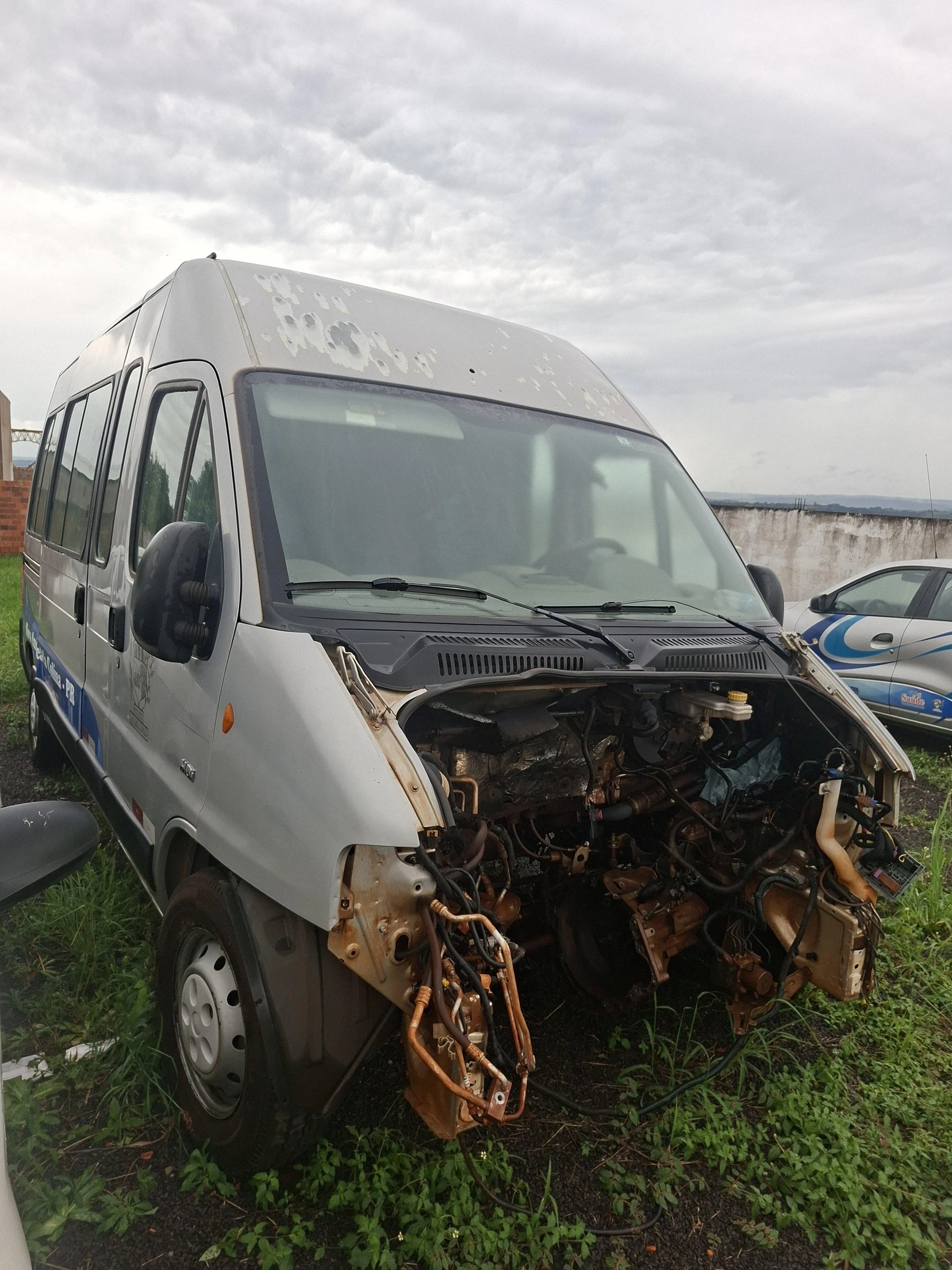 Peugeot Boxer Boxer 2.3 Minibus 2015 Diesel em Nova América Da Colina - Paraná