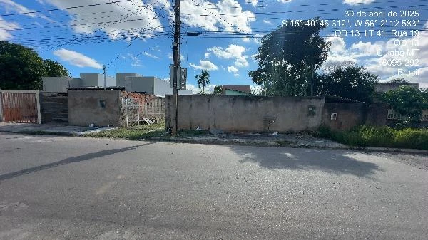Casa de 94m² com 1 Quarto e 1 Vaga em Cuiabá - Mato Grosso