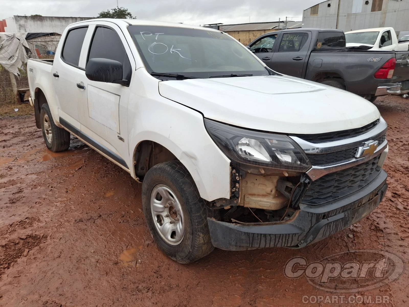 Chevrolet S10 Cabine Dupla LS 2023 2.8 CTDI Diesel em Cuiabá - Mato Grosso