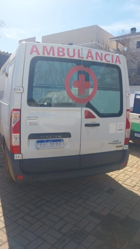 Renault Master Ambulância AMB1 2016/2017 Branca Diesel em Goioxim - Paraná