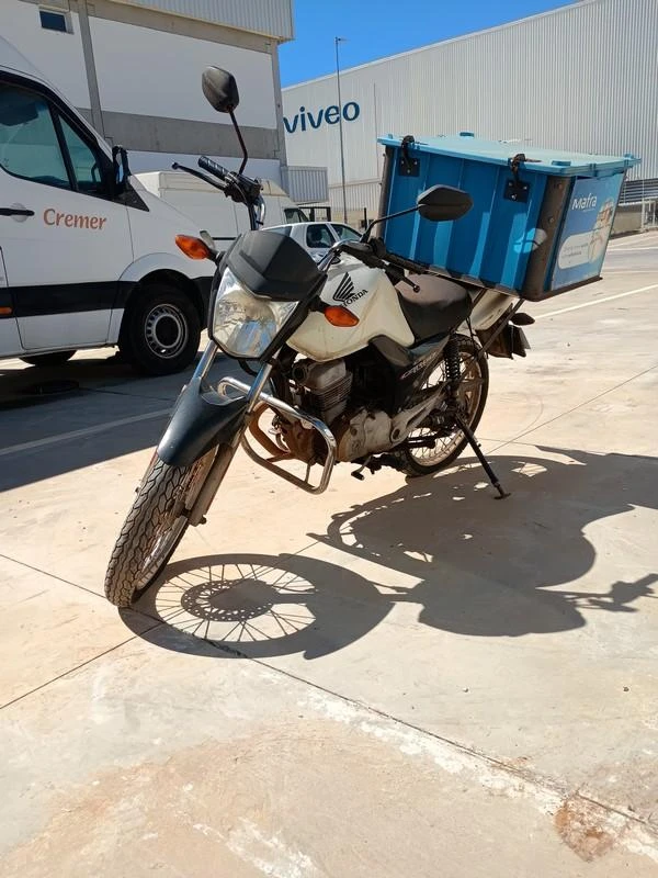 Honda CG150 Cargo Cargo ESD 2014 em Cajamar - São Paulo
