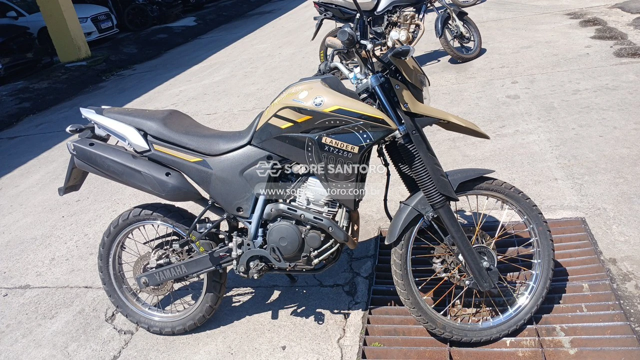 Yamaha XTZ 250 Lander Lander 2024 250 Gasolina Manual em Guarulhos - São Paulo