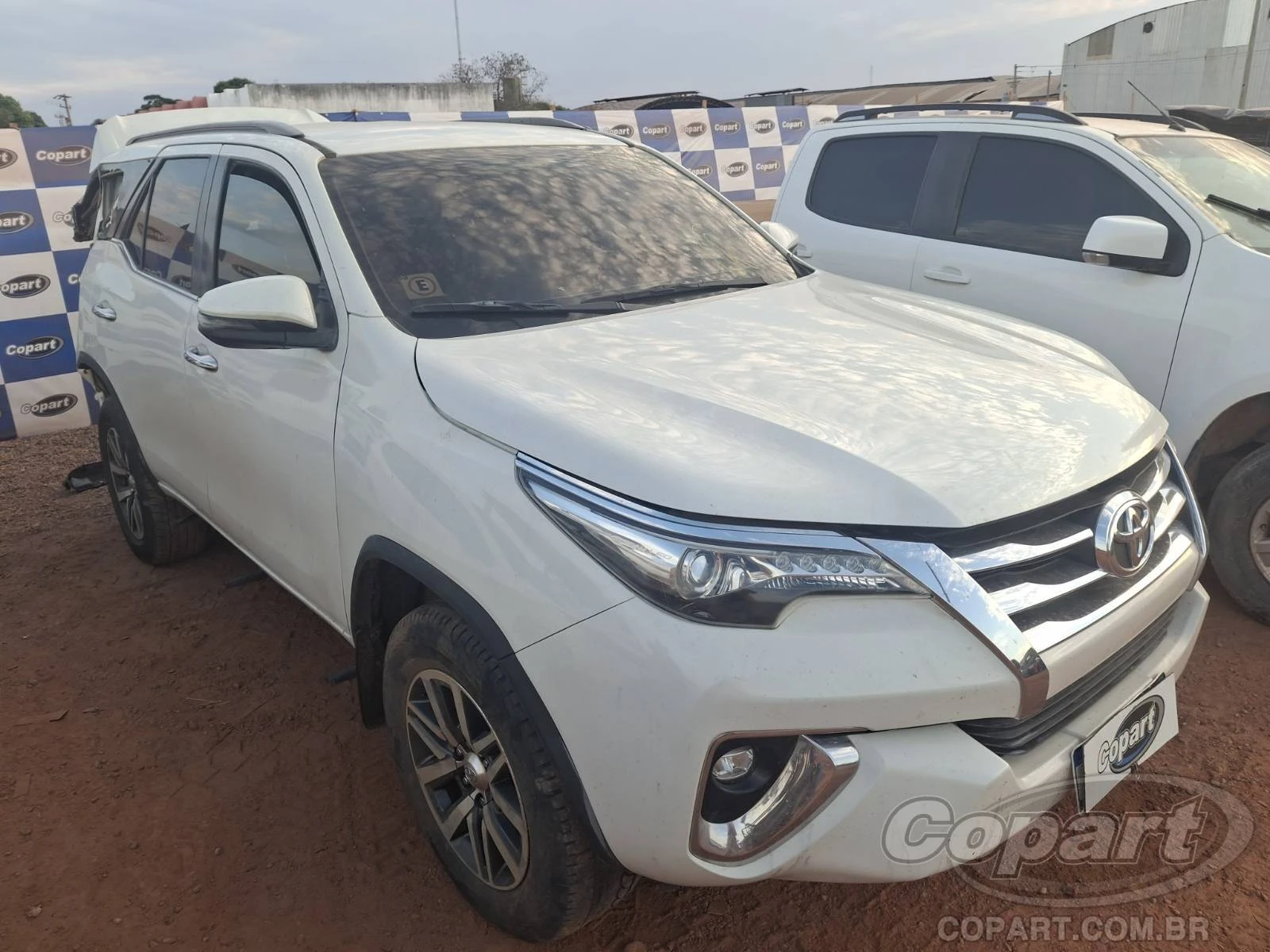 Toyota SW4 SRX 2020 2.8 D-4D Turbo em Cuiabá - Mato Grosso