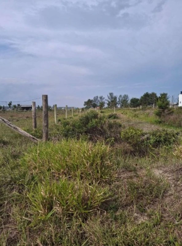 Terreno com 264 m² em Balneário Gaivota/SC em Balneário Gaivota - Santa Catarina