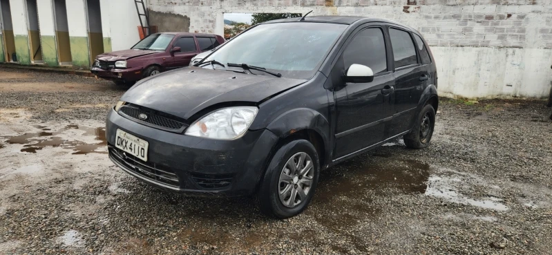 Ford Fiesta 2004 Sucata em Itaberaba - Bahia