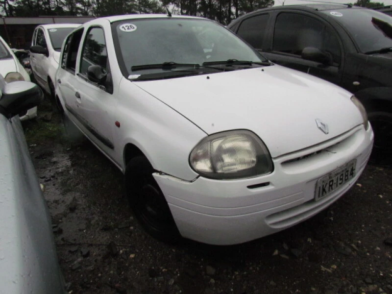 Renault Clio RN 2002 1.0 16V Gasolina em Caxias Do Sul - Rio Grande do Sul