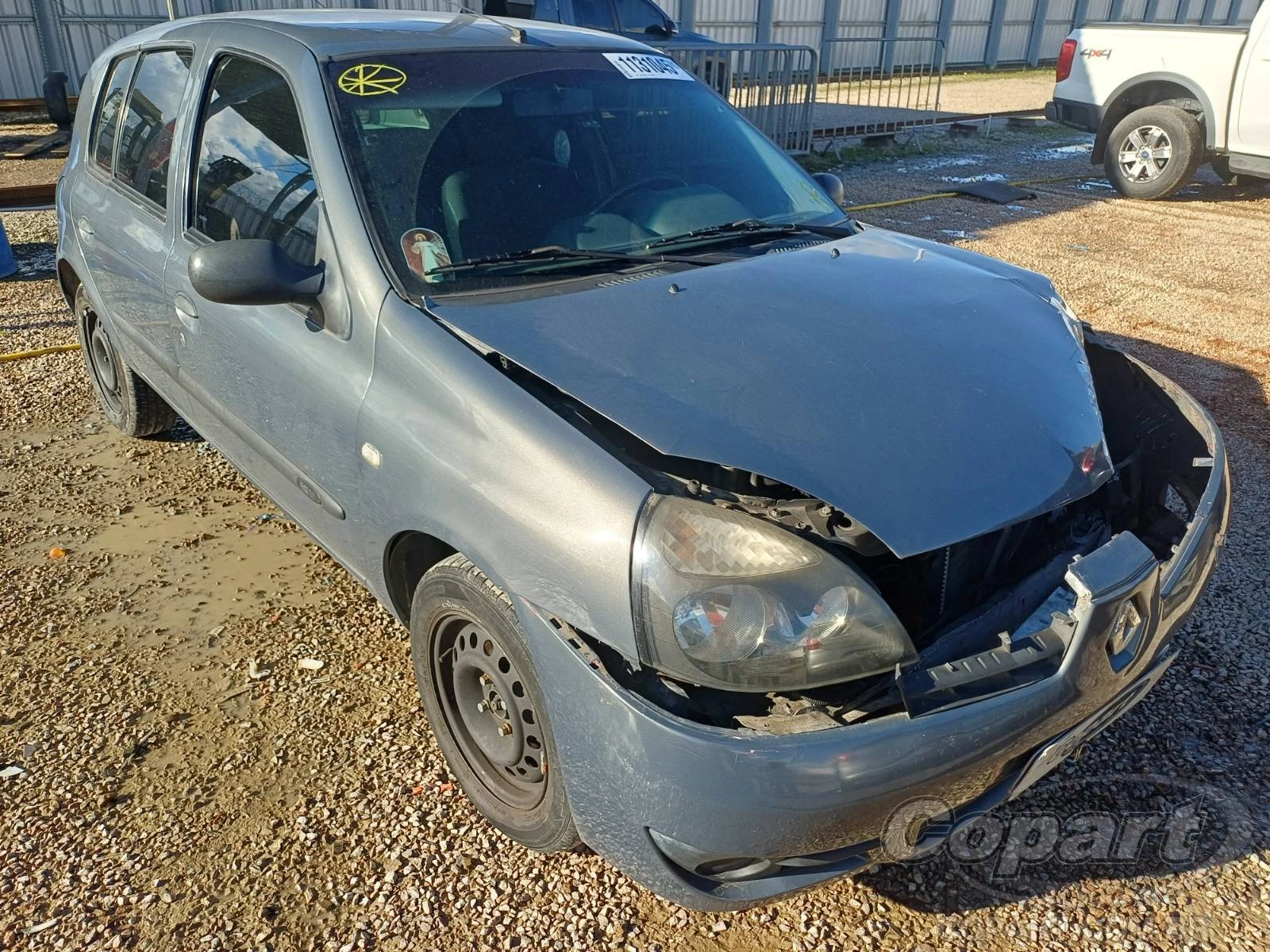 Renault Clio Campus Hi-Flex 2010 em São José Dos Pinhais - Paraná